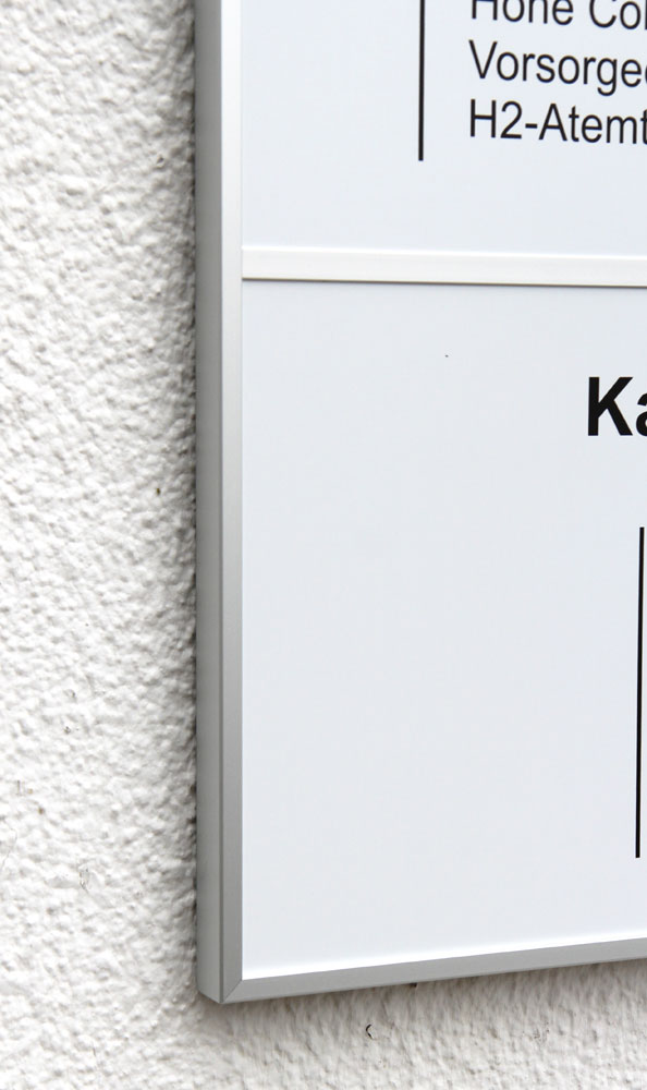 Alu-Wechselrahmen Typ Theta- - Rahmen und Einschiebe-Schilder silber eloxiert