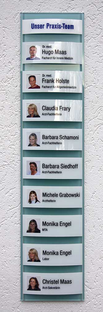 Mitarbeiter-Display - 225 x 500 mm - Überschrift + 4 Mitarbeiter