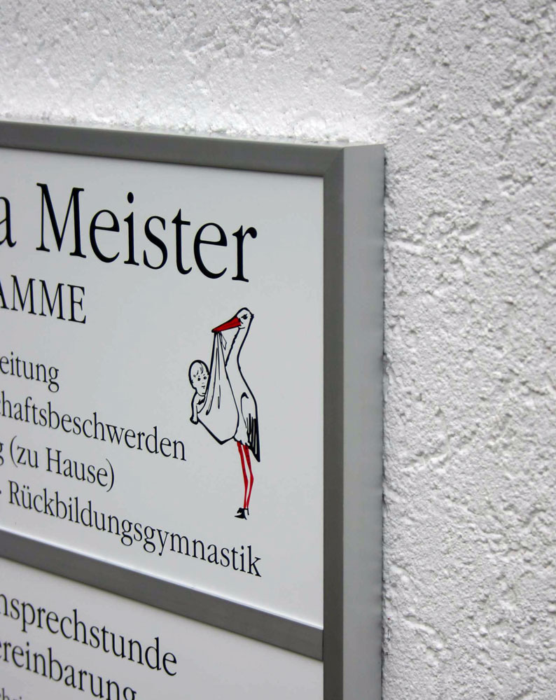 Alu-Wechselrahmen Typ Theta- - Rahmen silber eloxiert-Einschiebeschilder weiß