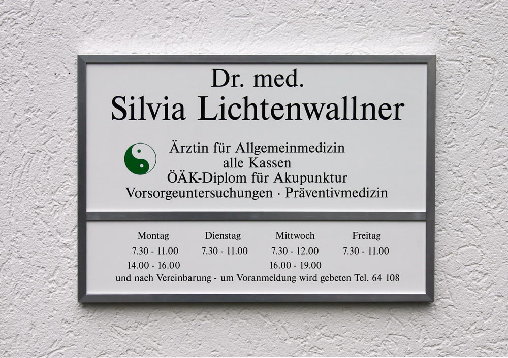 Alu-Wechselrahmen Typ Theta- - Rahmen silber eloxiert-Einschiebeschilder weiß