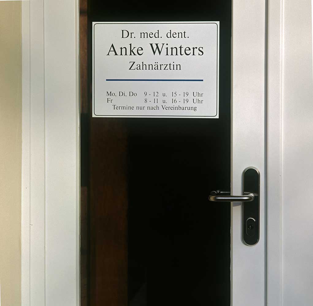 Praxisschild als Folienaufkleber - in verschiedene Größen