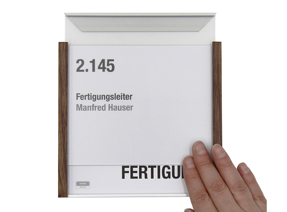 Türschild LMH Silver Line - Nussbaum 159,5 x 150,5 mm