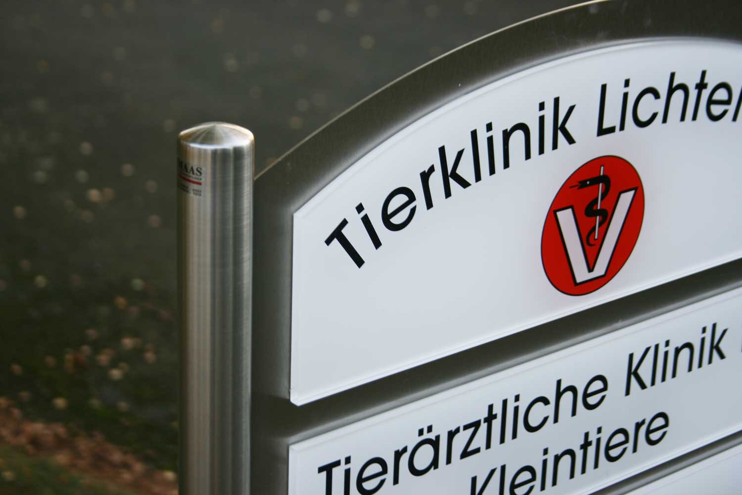 Edelstahl-Schildständer - Typ ESR-H-V2A-Plexi-Tier-Knoop