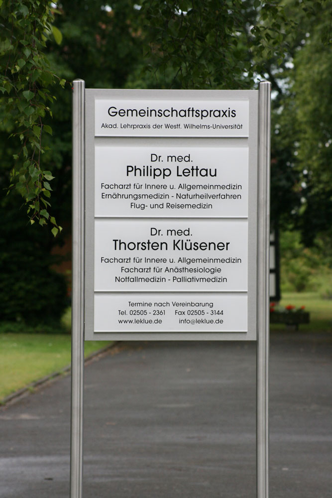 Edelstahl-Schildständer - Typ ESR-H-V2A-Plexi-Lettau