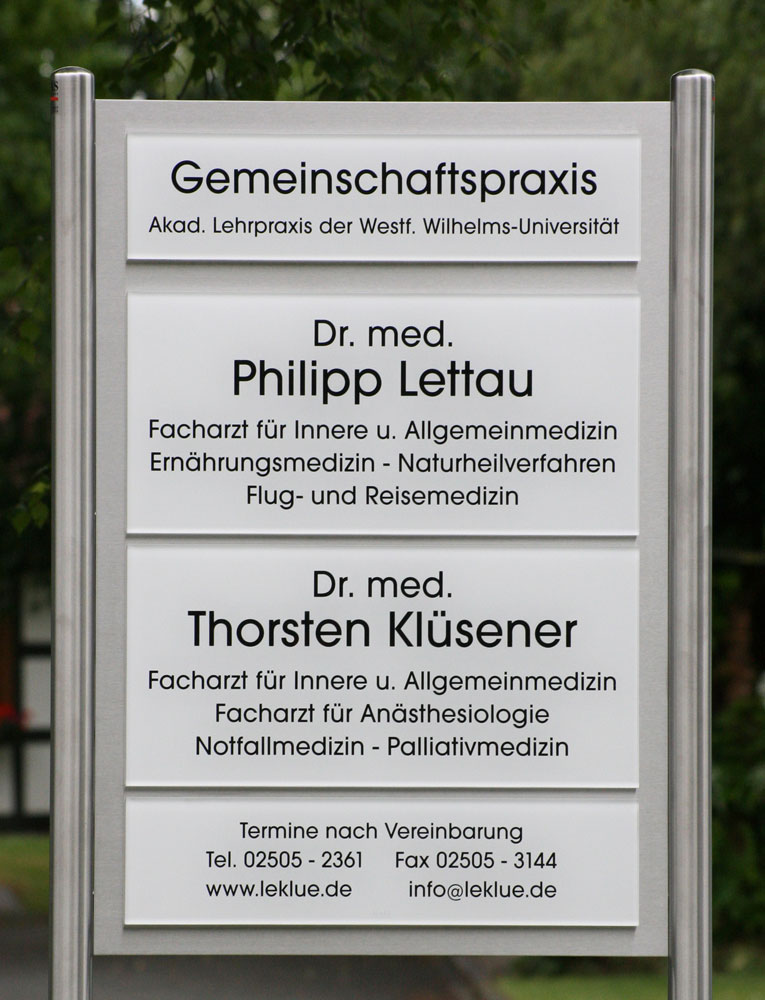 Edelstahl-Schildständer - Typ ESR-H-V2A-Plexi-Lettau