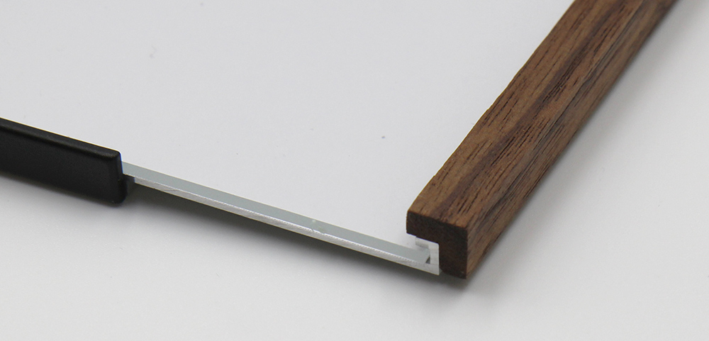 Türschild LMH OSLO Nussbaum - 160 x 148 mm (BxH)