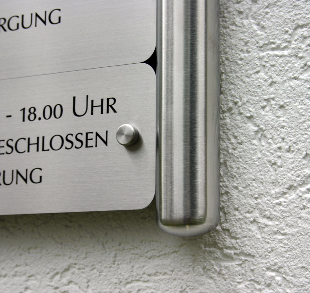Rundeck Edelstahl-Schild 2 mm Typ Rondo-ESR - auf Edelstahl-Konstruktion