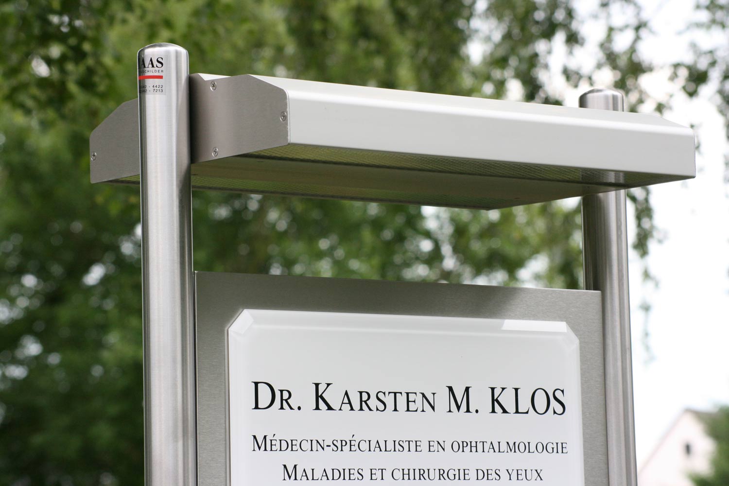 Edelstahl-Schildständer - Typ ESR-H-BL-Plexi-Klos