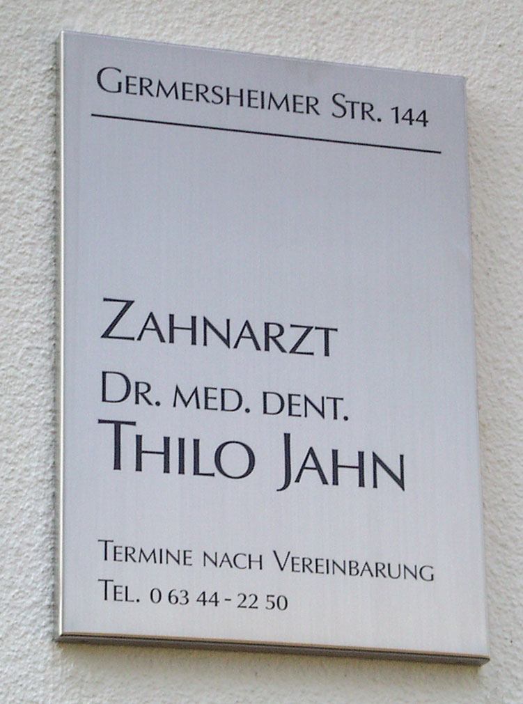 Edelstahl-Kassetten-Schild - 20 mm abgekantet Typ Profil