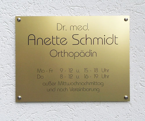 Alu-Schild Typ Alpha - 2 mm messingfarben eloxiert