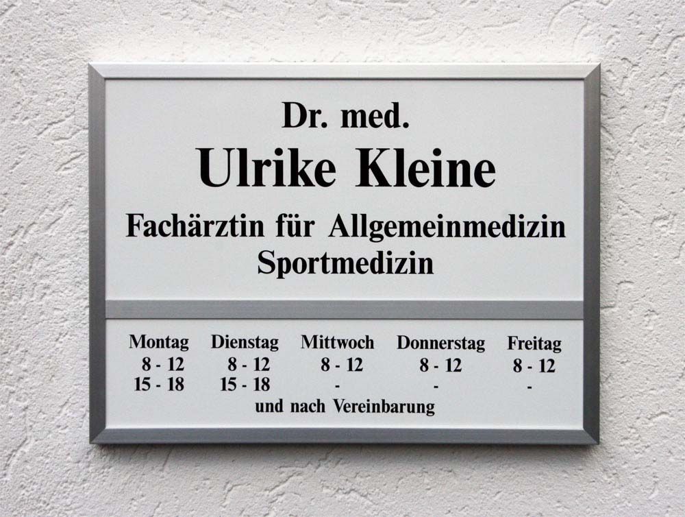 Alu-Wechselrahmen Typ Theta- - Rahmen silber eloxiert-Einschiebeschilder weiß