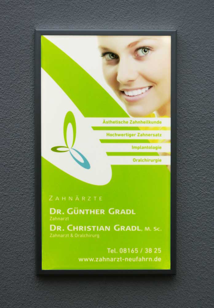 LED-beleuchtetes Schild - 55 x 95 cm