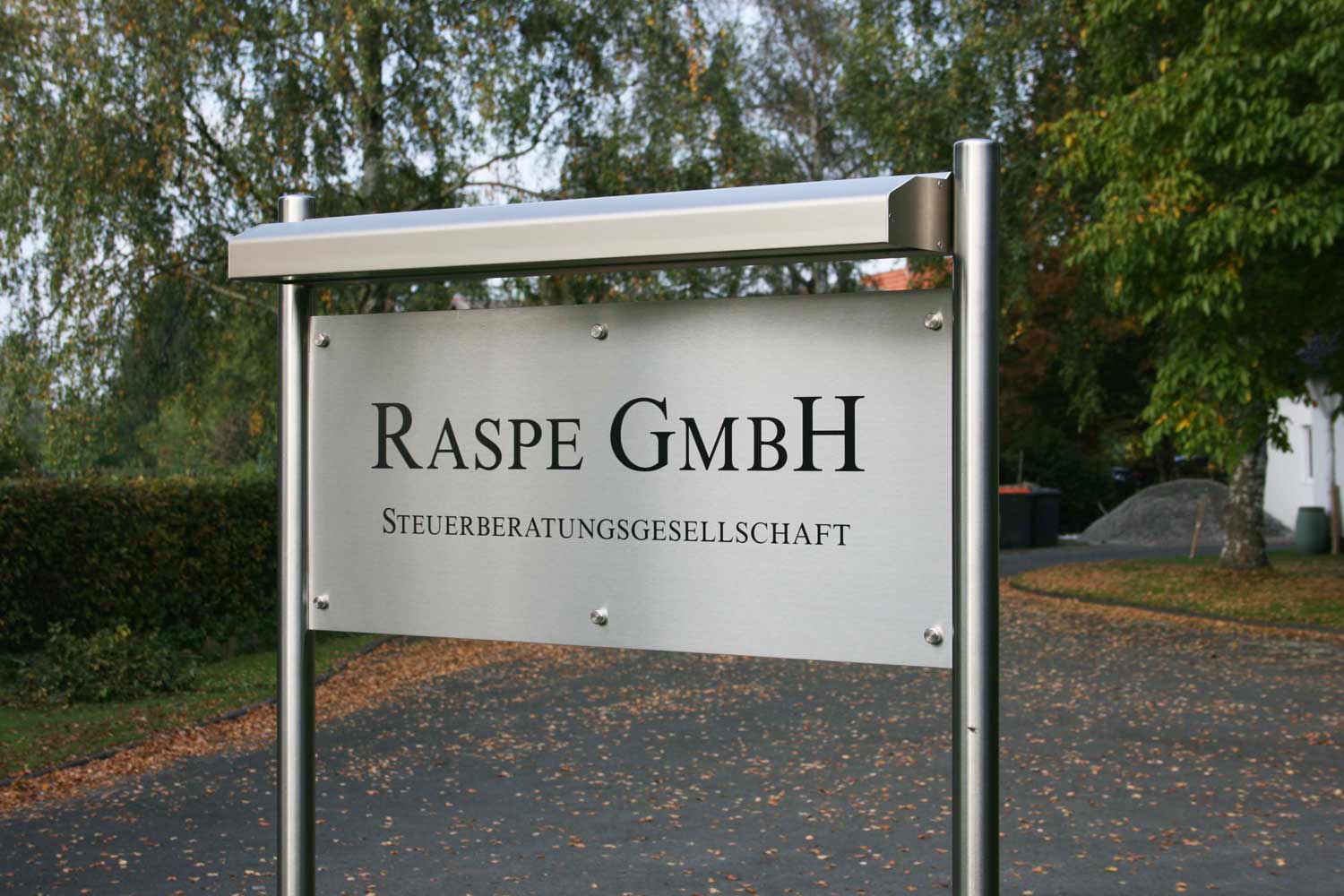Edelstahl-Schildständer - Typ ESR-V2A-BL-Raspe