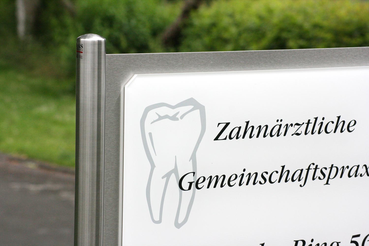 Edelstahl-Schildständer - Typ ESR-H-V2A-Plexi-Rothenburg