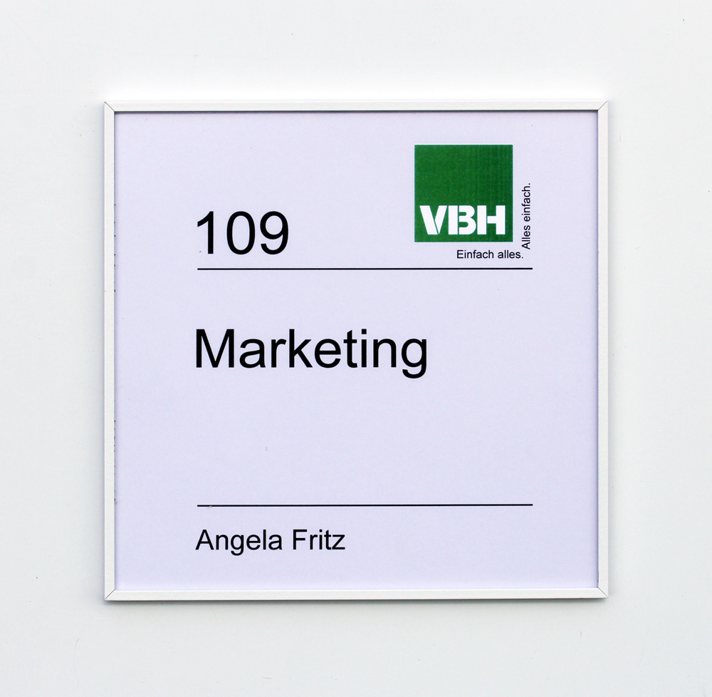 Türschild MADRID White Line - 212,5 x 299,5 mm A4 hoch