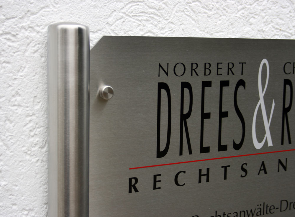 Achteck Edelstahl-Schild 2 mm Typ Okto-ESR - auf Edelstahl-Konstruktion