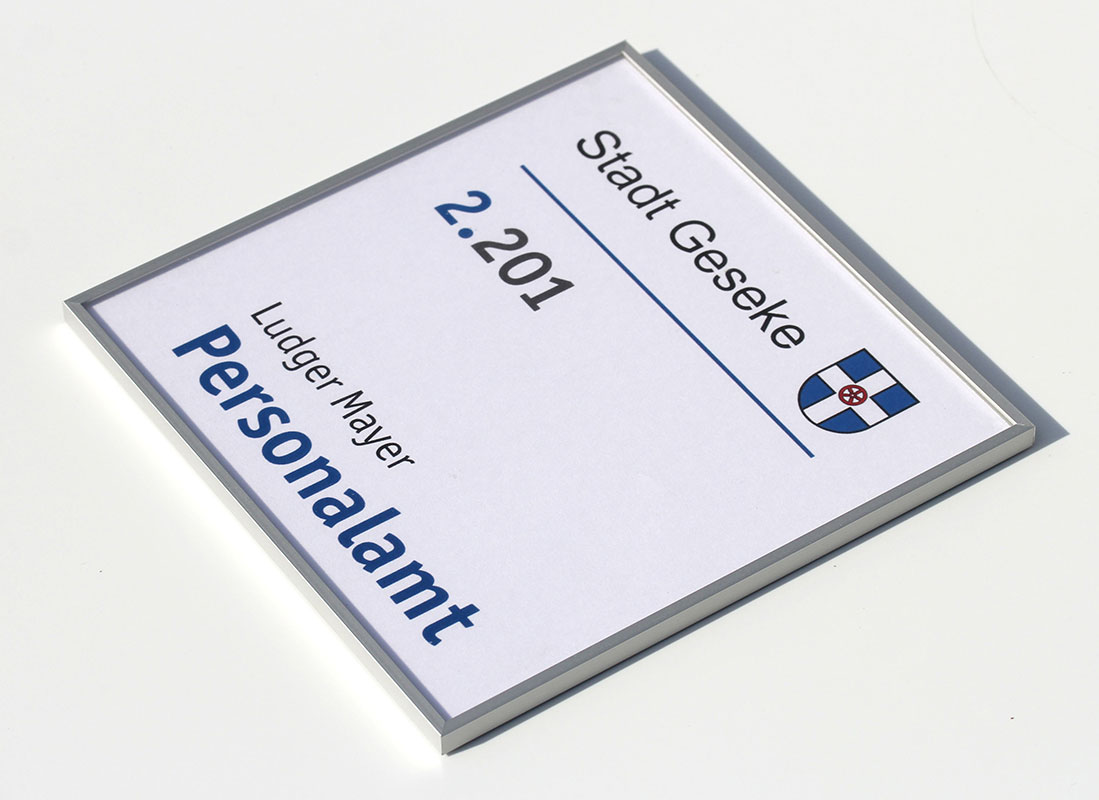 Türschild MADRID Silver Line - 120,5 x 120,5 mm - - entnahmesicher -