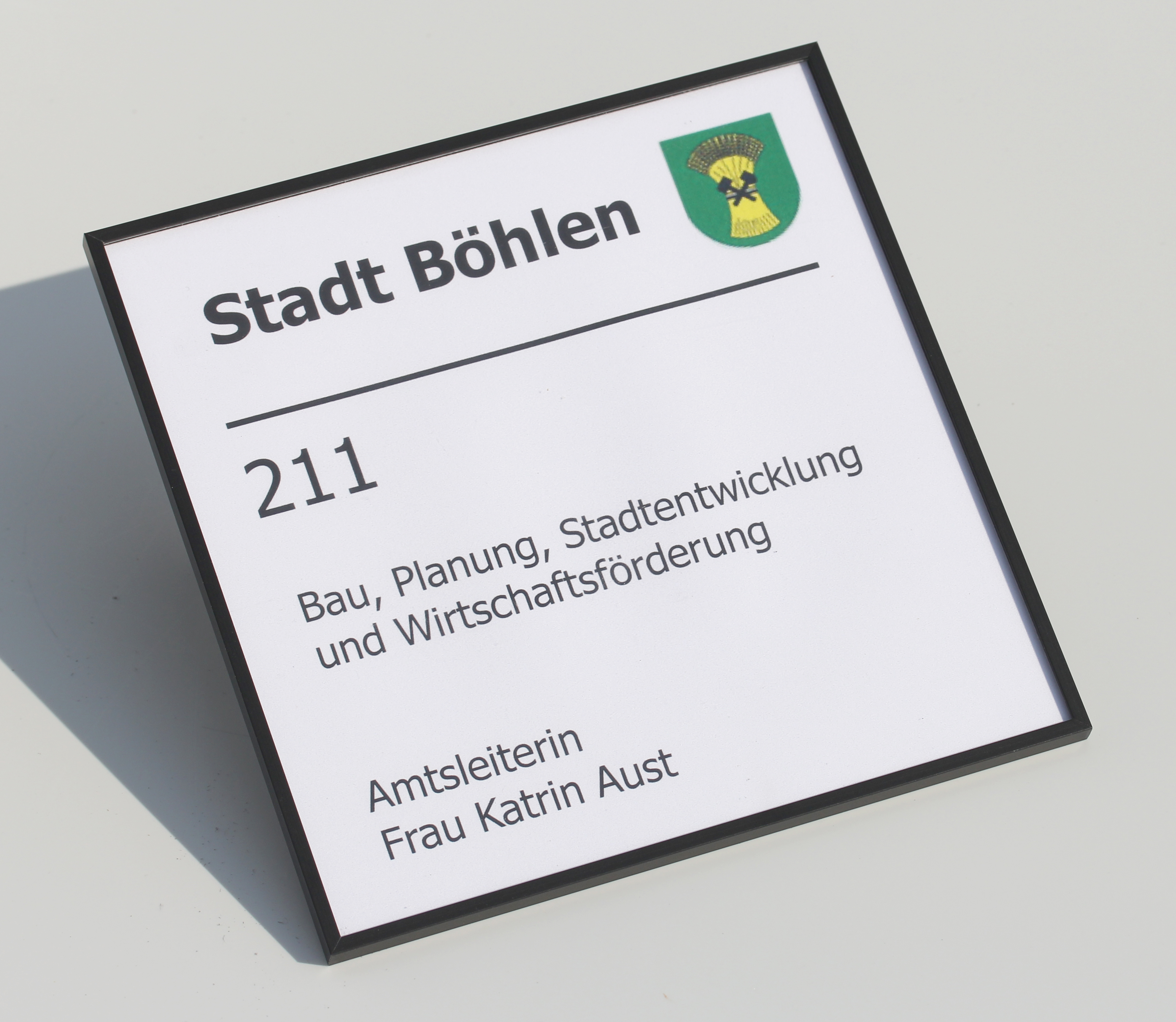 Türschild MADRID Black Line - 150,5 x 212,5  mm (BxH) A5 hoch