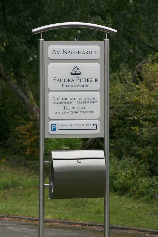 Edelstahl-Schildständer - Typ Halbbogen-V2A-Pietrzik