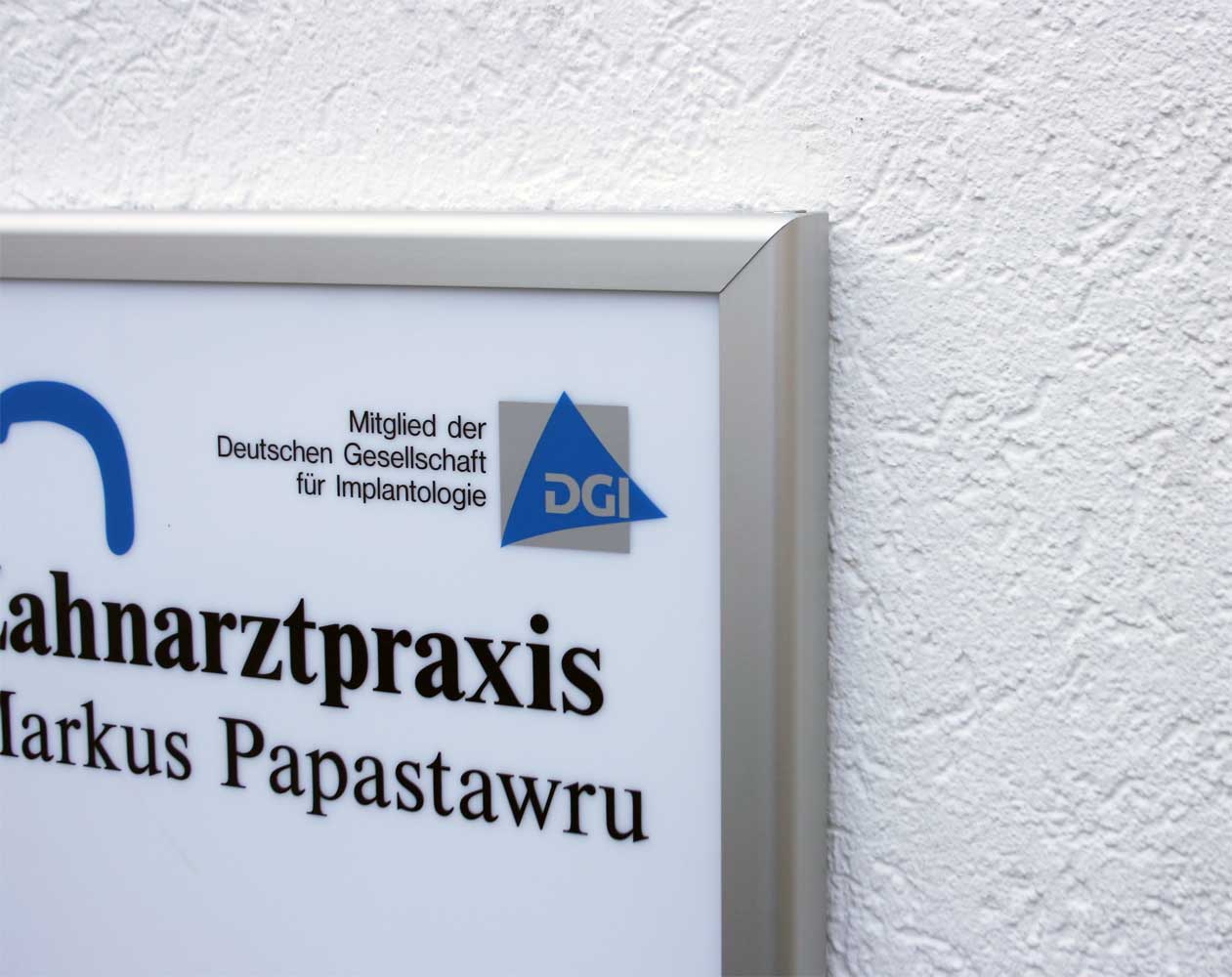 LED-beleuchtetes Schild - 50 x 70 cm