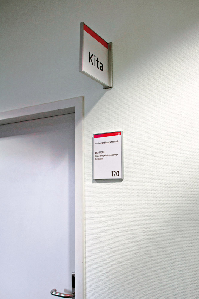 Türschild SYSTEM12 - 151 x 107,5 mm A6 quer