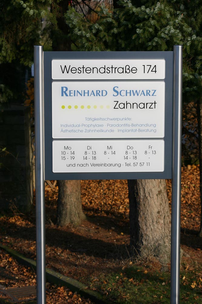 Edelstahl-Schildständer -  Typ ESR-H-V2A-Plexi-Schwarz