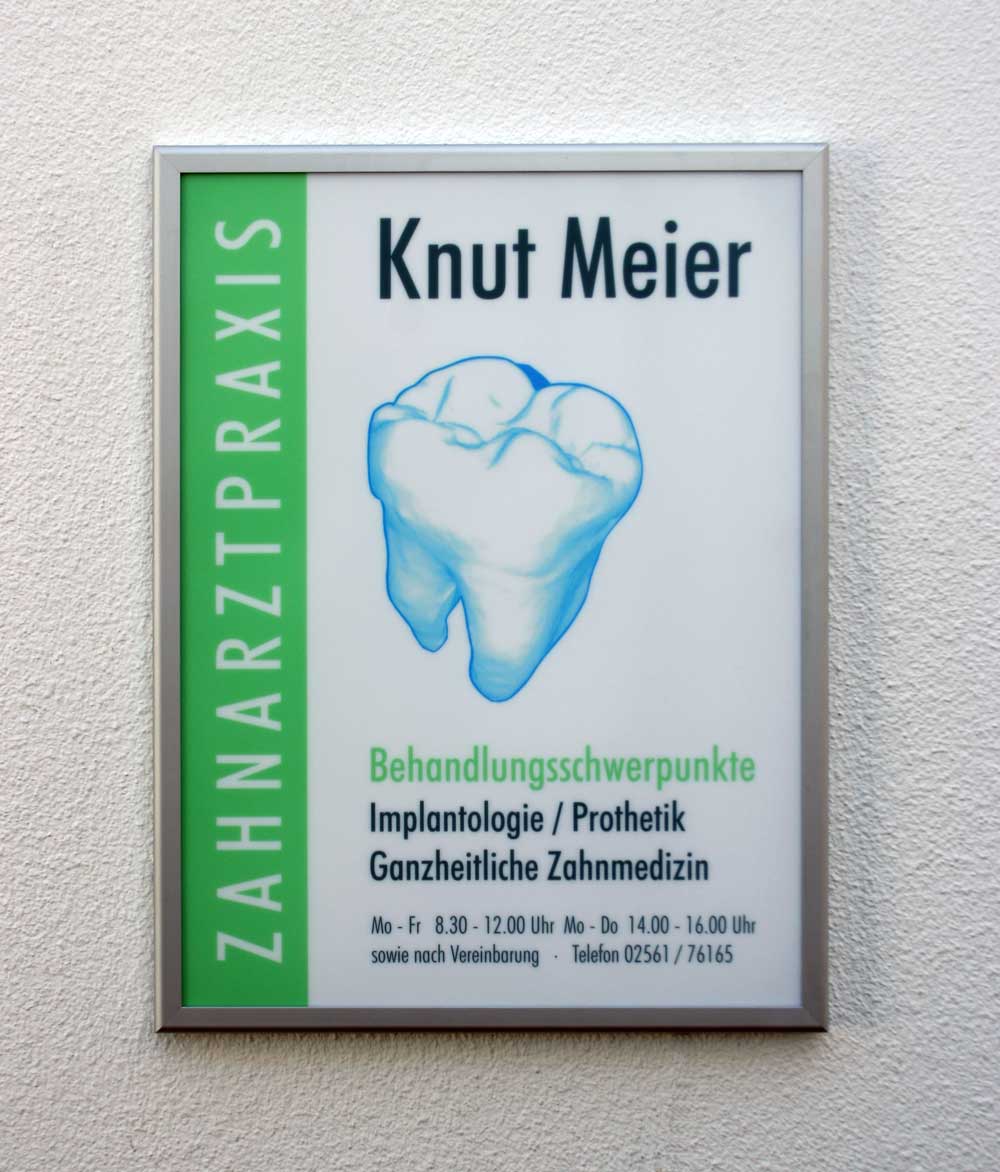LED-beleuchtetes Schild - 60 x 78 cm