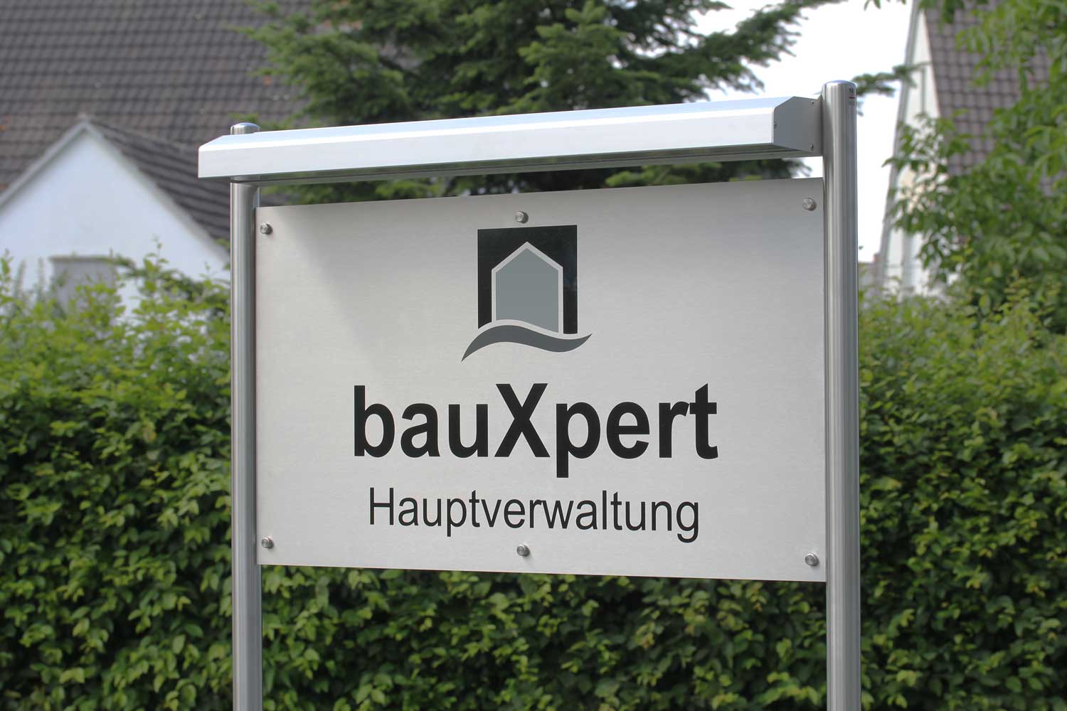 Edelstahl-Schildständer - Typ ESR-V2A-BL-Bauxpert