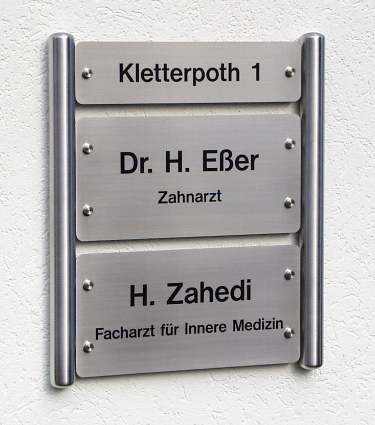 Rundeck Edelstahl-Schild 2 mm Typ Rondo-ESR - auf Edelstahl-Konstruktion
