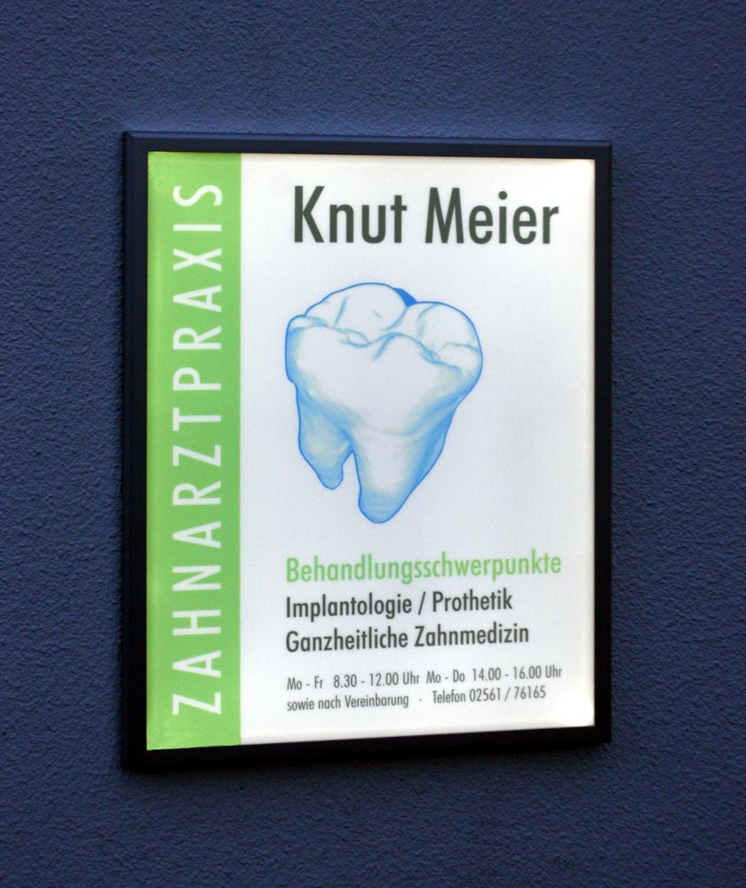 LED-beleuchtetes Schild - 60 x 78 cm