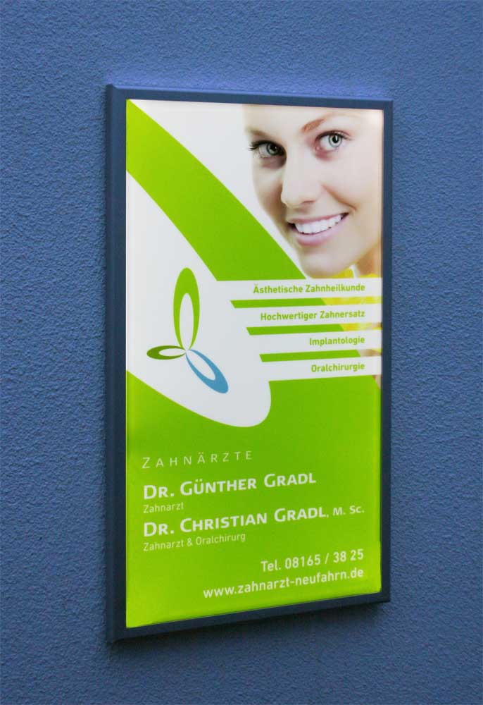 LED-beleuchtetes Schild - 55 x 95 cm