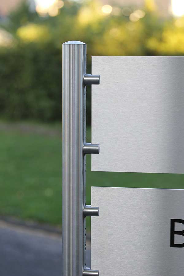 Edelstahl-Schildständer - Typ HGH-V2A-8020-1