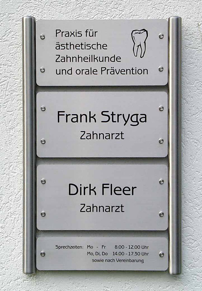 Rundeck Edelstahl-Schild 2 mm Typ Rondo-ESR - auf Edelstahl-Konstruktion